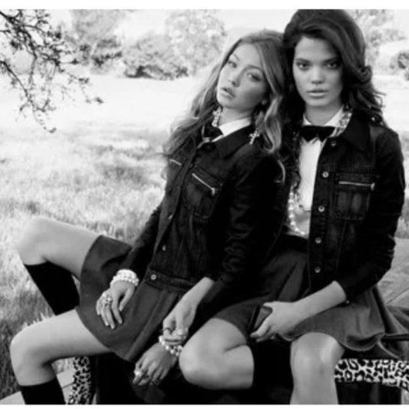 GUESS Black Pleated Skirt with Faux Leather Detail - Picture 1 of 6